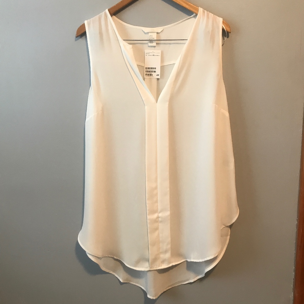 NWT - Sleeveless Blouse